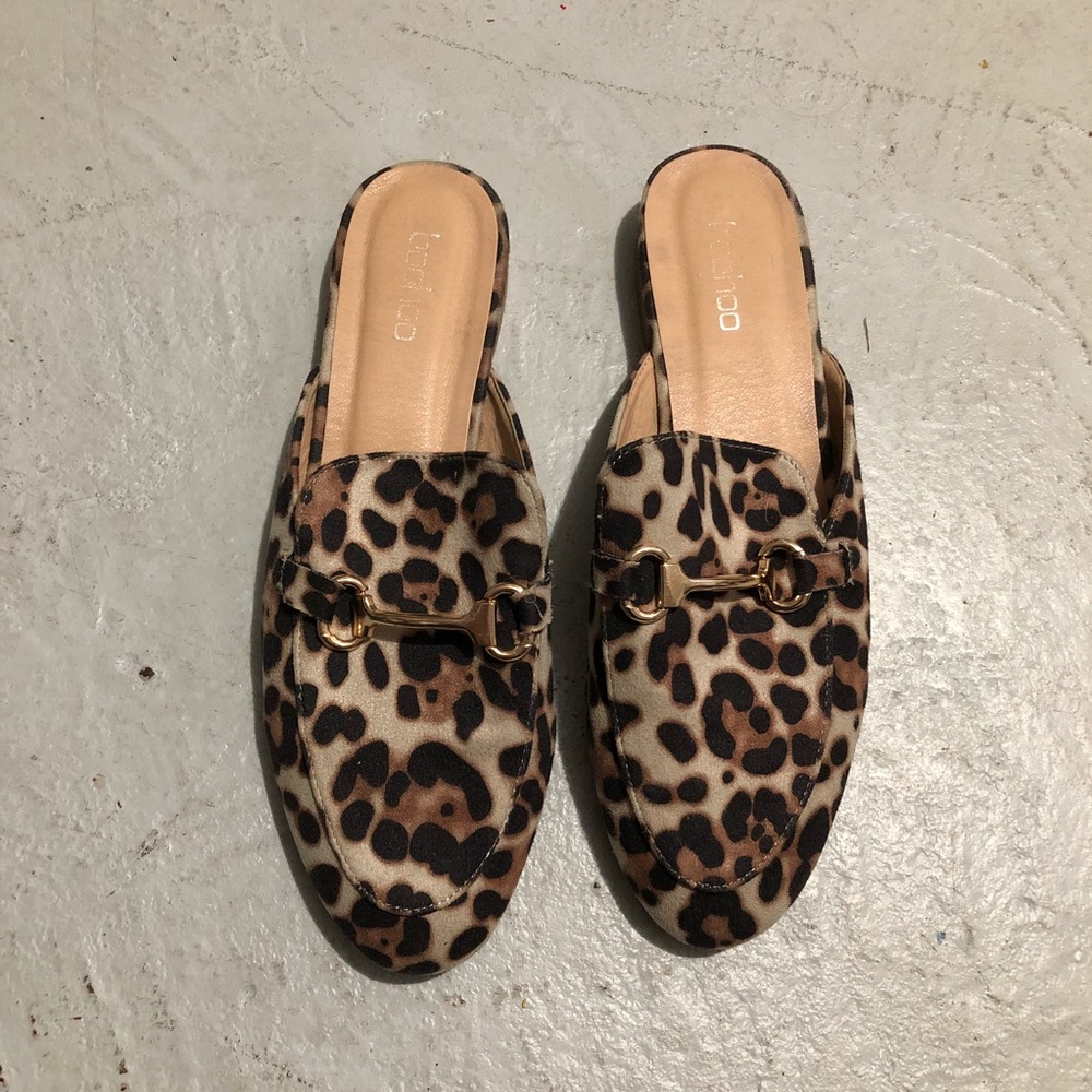BooHoo Leopard flats